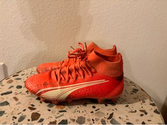 Puma ultra soccer cleats size 7