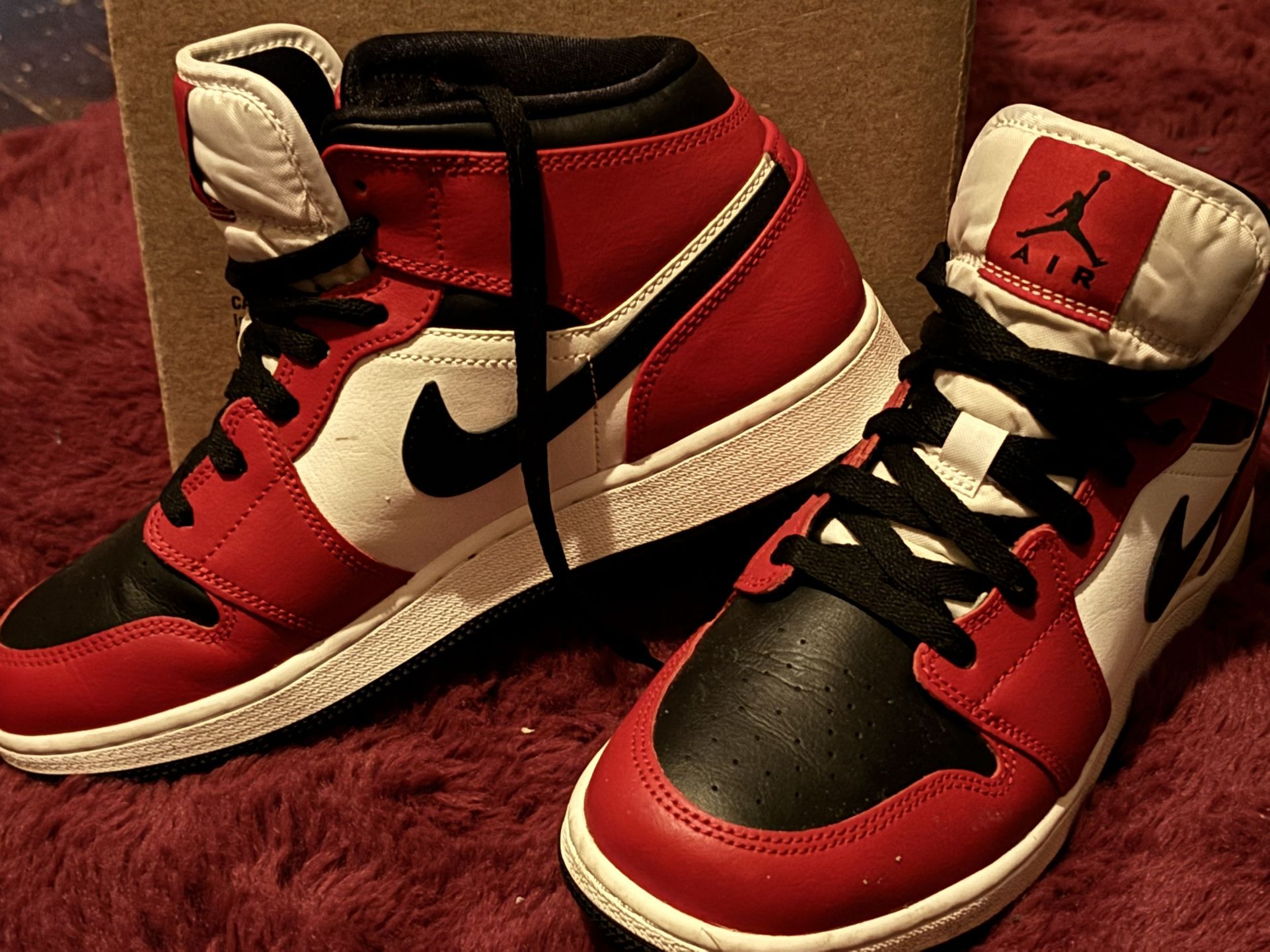 Nike Jordans Chicago Black Toe