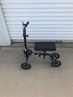 Knee scooter
