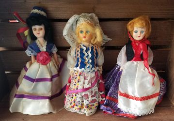 Antique Dolls