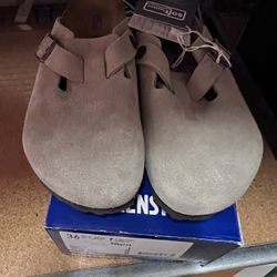 Birkenstock Womens Size 5 And 6 