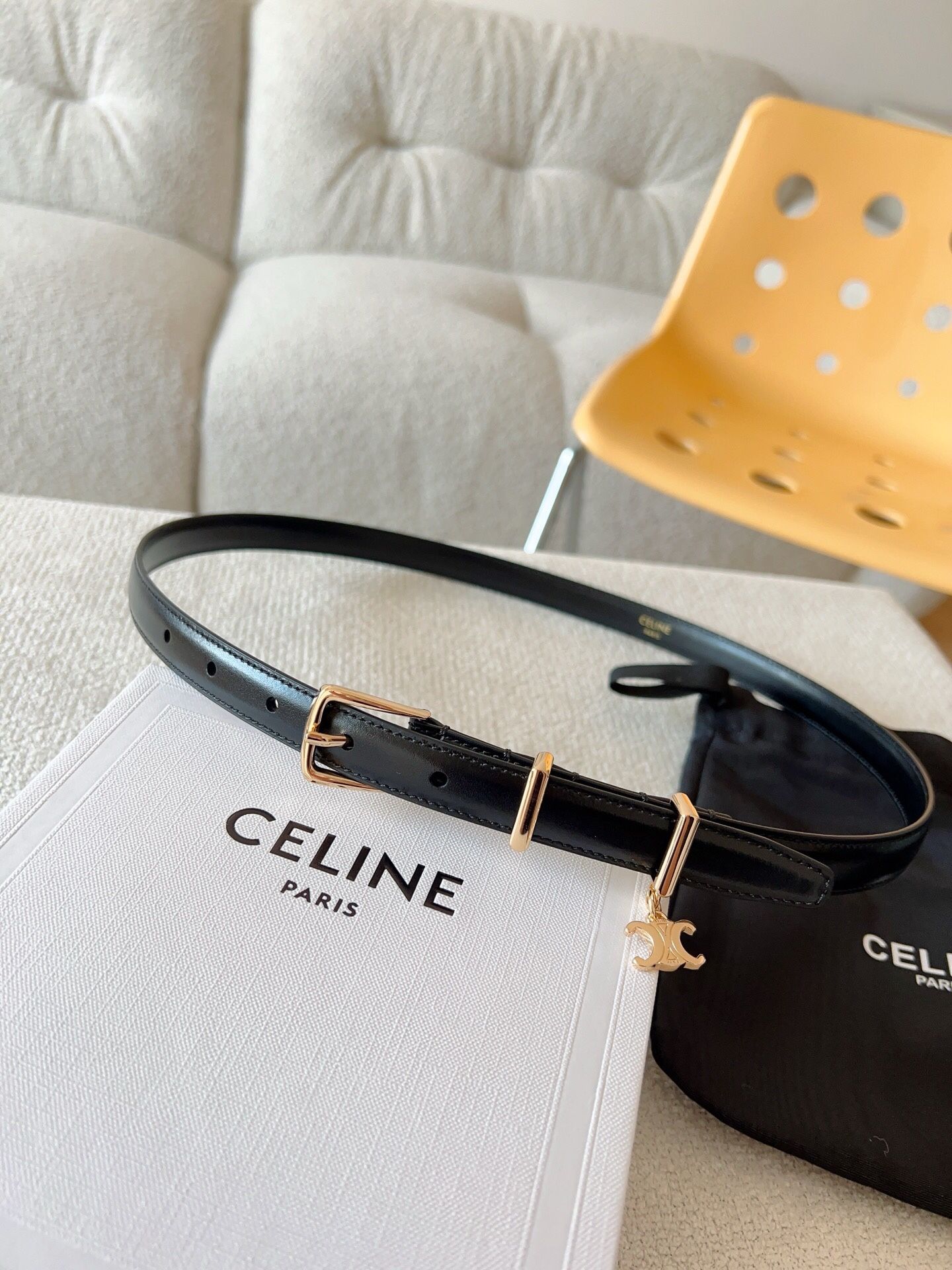 CELINE）ELEGANT CHARM TAURILLON 