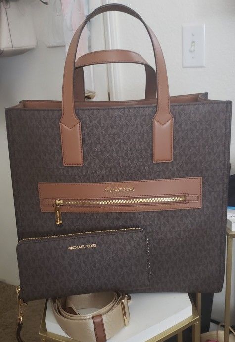 Michael Kors Kenly Large North South Tote Crossbody Purse/Bag With Wallet (Brown)