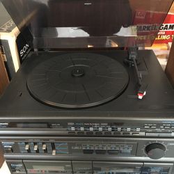 Panasonic AM/FM Stereo Tuner , Amplifier, Turntable , Double Cassette , With Speaker’s 