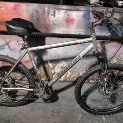 Marin bobcat trail 26" mountain bike (read below)