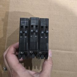 3 x Square D
QO 2-20 Amp Single-Pole Class CTL Tandem Circuit Breakers