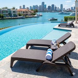 Outdoor Lounge Chair Set
