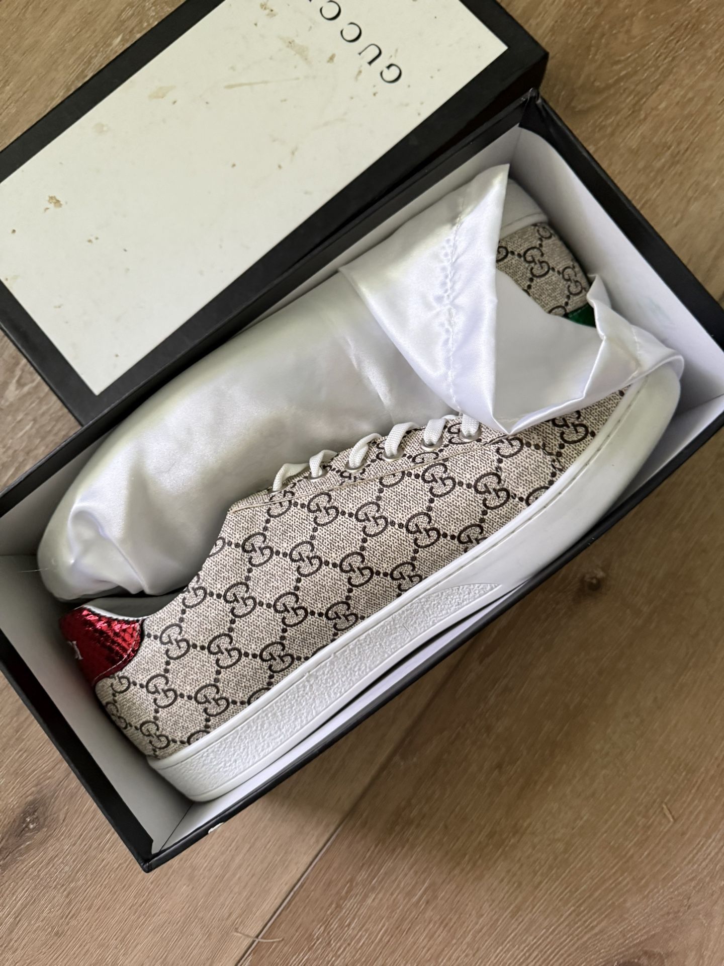 Gucci