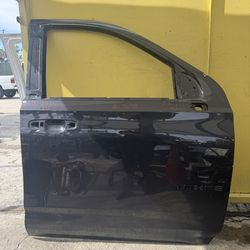 2021-2023 CHEVY TAHOE FRONT PASSENGER SIDE DOOR SHELL #2