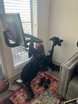 Peloton Bike for Sale - Full Bundle!