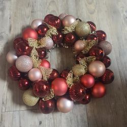 Christmas/Ornament Wreath
