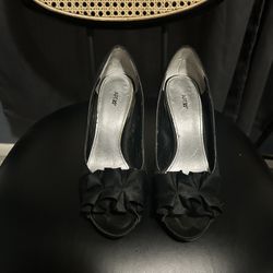 Black Heels Apt. 9 Size 6 