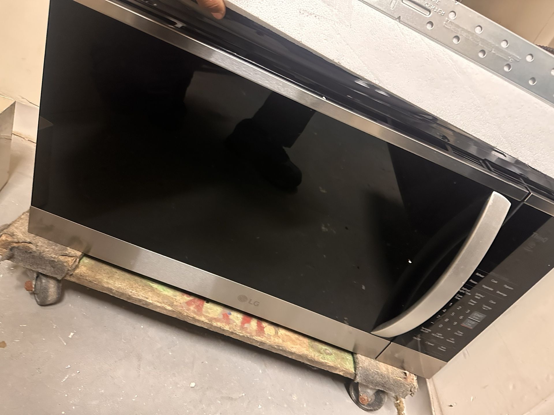 Lg ThinQ Microwave 