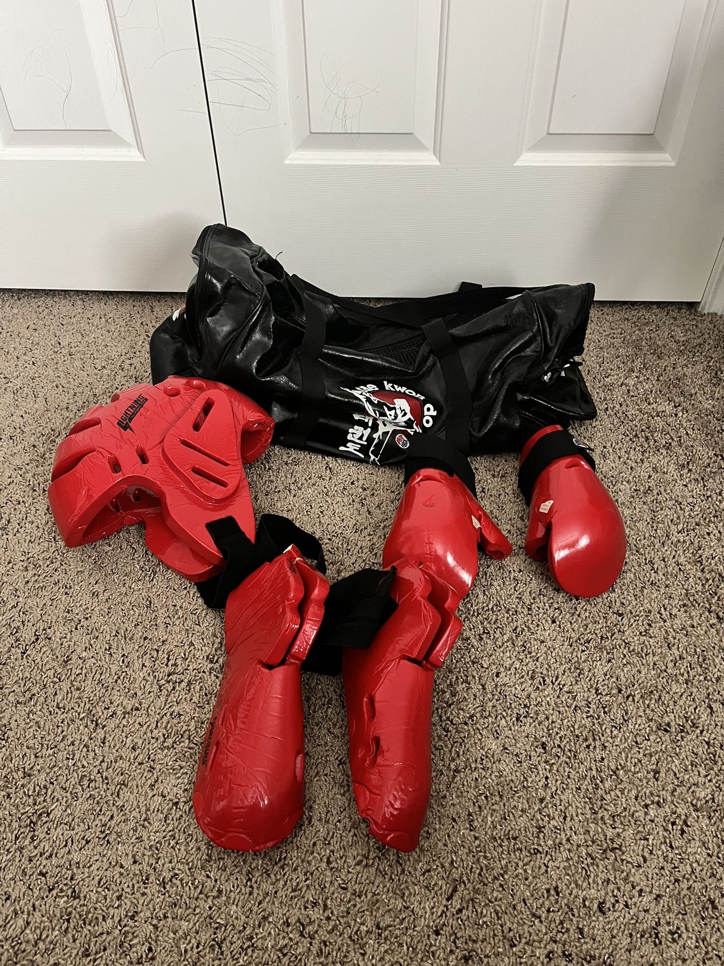 Taekwondo Sparring Gear For Youth (9-12 Yrs Old)