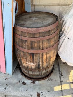 Whisky barrel