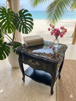 Vintage velvet gloss resin pour finish night stand