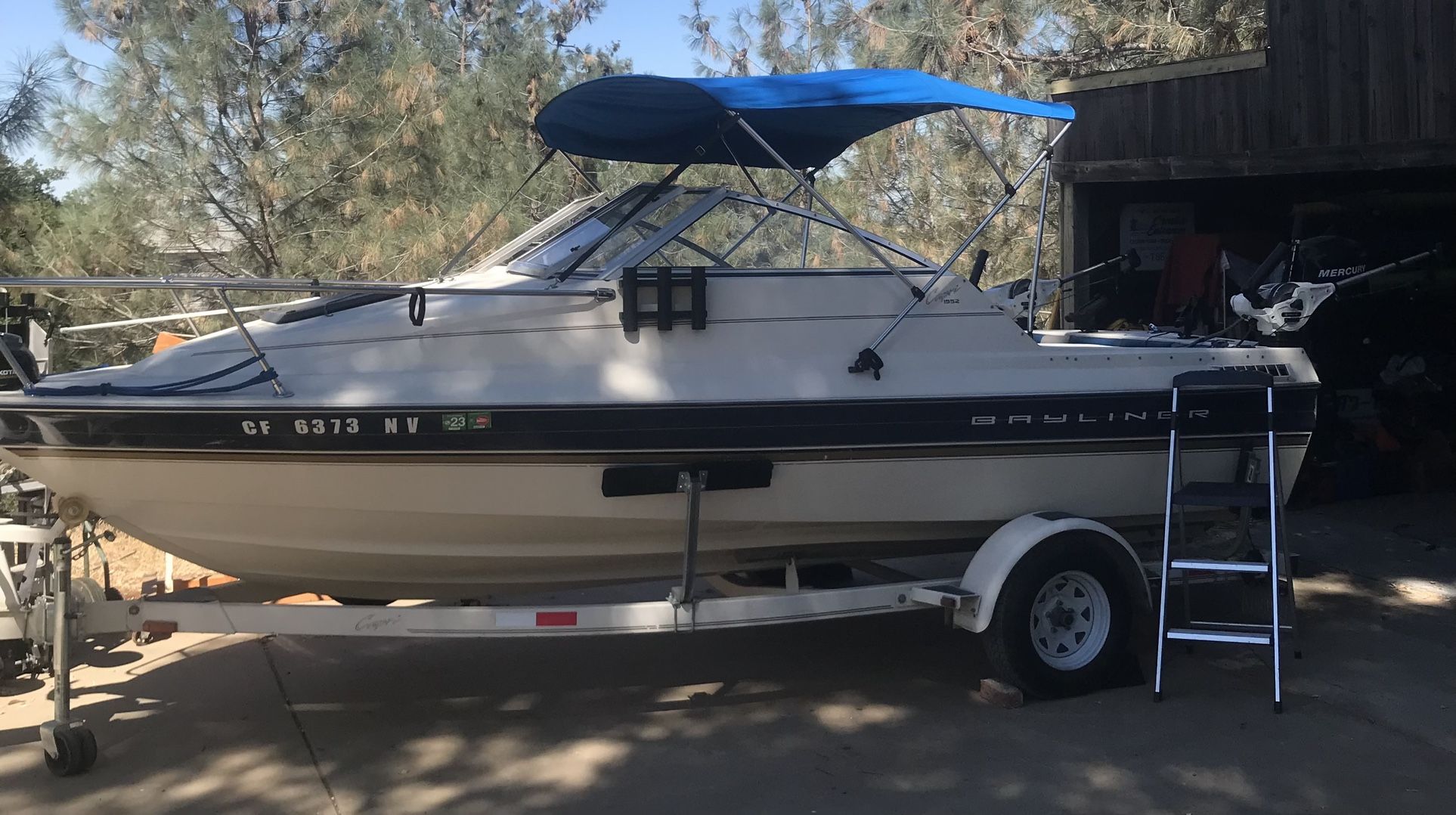 1996 Bayliner 1952