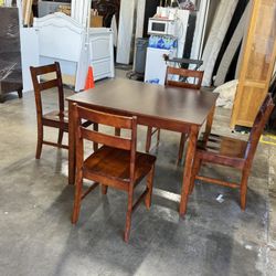 Dinning Table $160