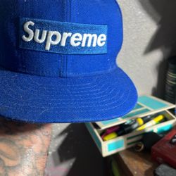 Supreme Hat 