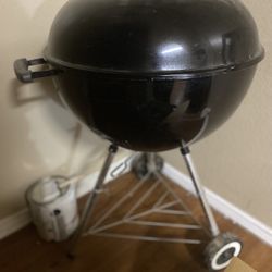 WEBBER BBQ GRILL