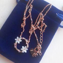 S925 Sterling Silver Rose Gold Plated Necklace With Summer Flower Shell Ring Wreath Pendant for Women Girls Baby Girls Adjustable Clavicle/Collarbone 