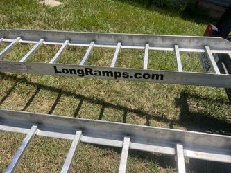9.5ft Heavy Duty Aluminum Foldable Ramps 2500lbs !