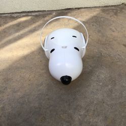Snoopy Peanuts Character Souvenir/Collectible Popcorn Bucket