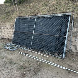 Temporary fence panels