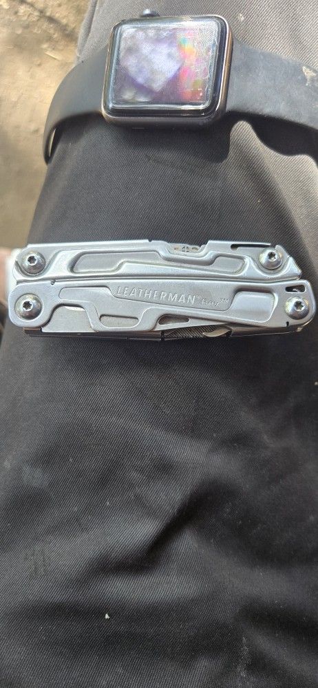 Leatherman Rev 