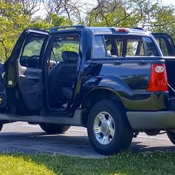 2002 Ford Explorer Sport Trac 4.0. (   4×4 )