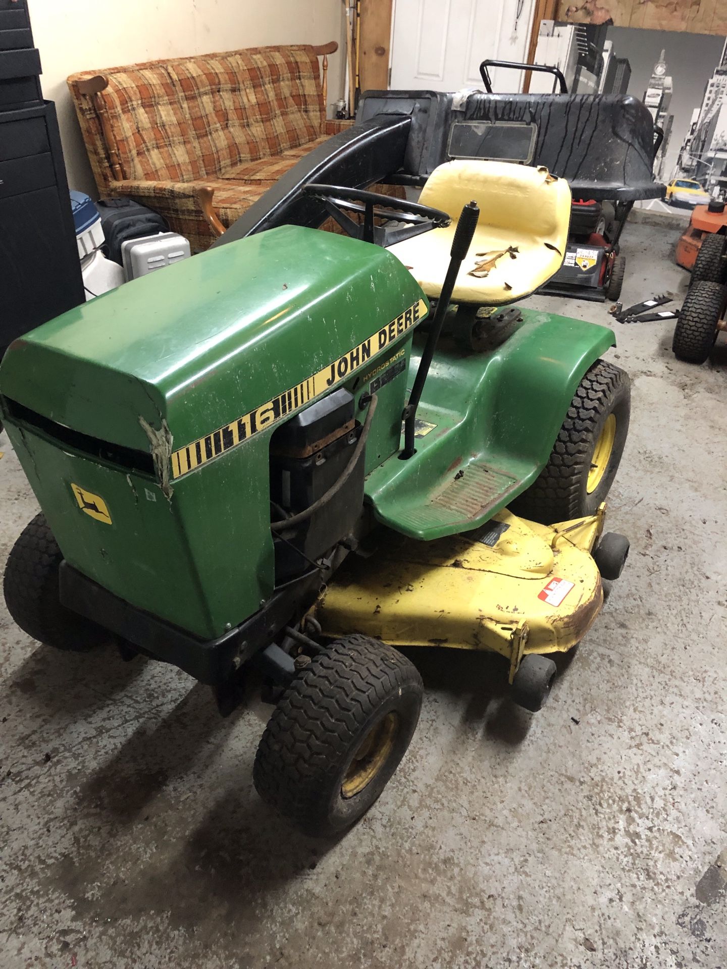 John Deere 116 parts of repair