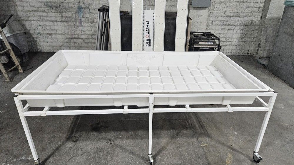 Fast Fit Grow Tray Stands w/ Wheels (6×3)