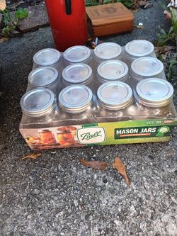 Ball Mason Jars 12-Pack Pint 16oz
