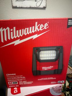 Milwaukee flood light