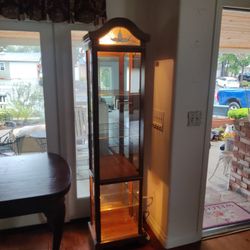 Curio Cabinet, Lighted 