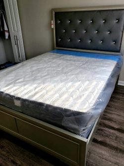 NEW QUEEN MATTRESS AND BOX SPRING 😉 100% QUALITY & CONFORM 👌