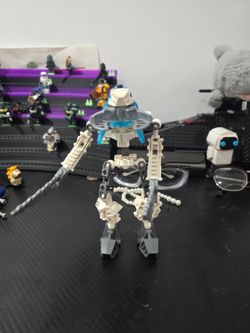 LEGO Bionicle Figure White and Blue