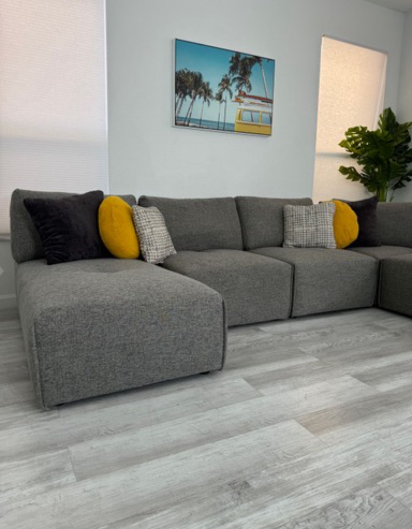Modular Sectional Couch – Dark Grey | Rooms To Go