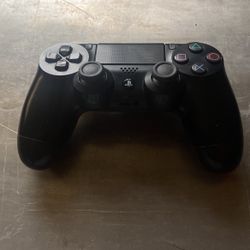 PS4  Controller 