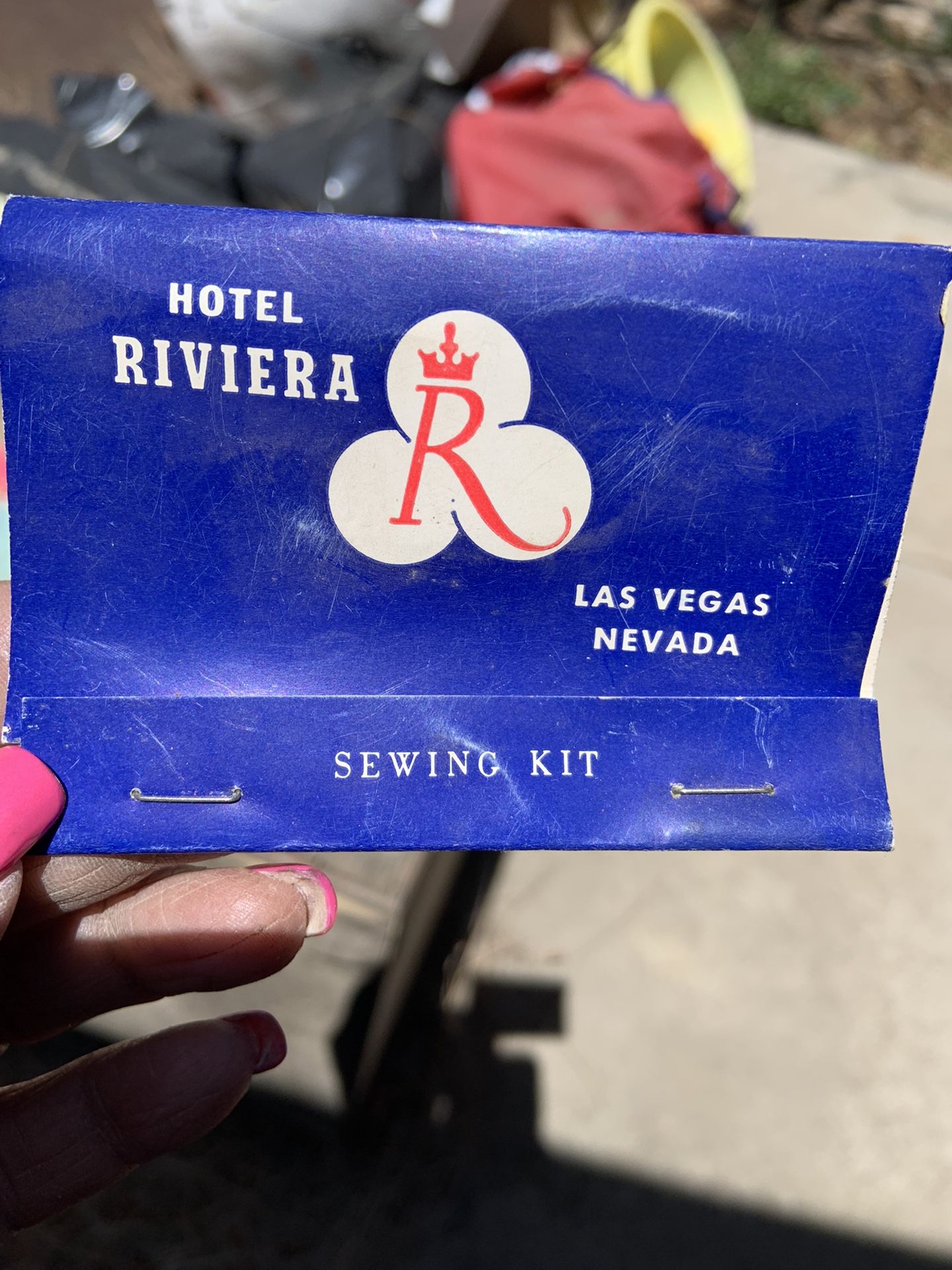 VINTAGE RIVIERA LAS VEGAS HOTEL COMPLIMENTARY SEWING 🧵 KIT