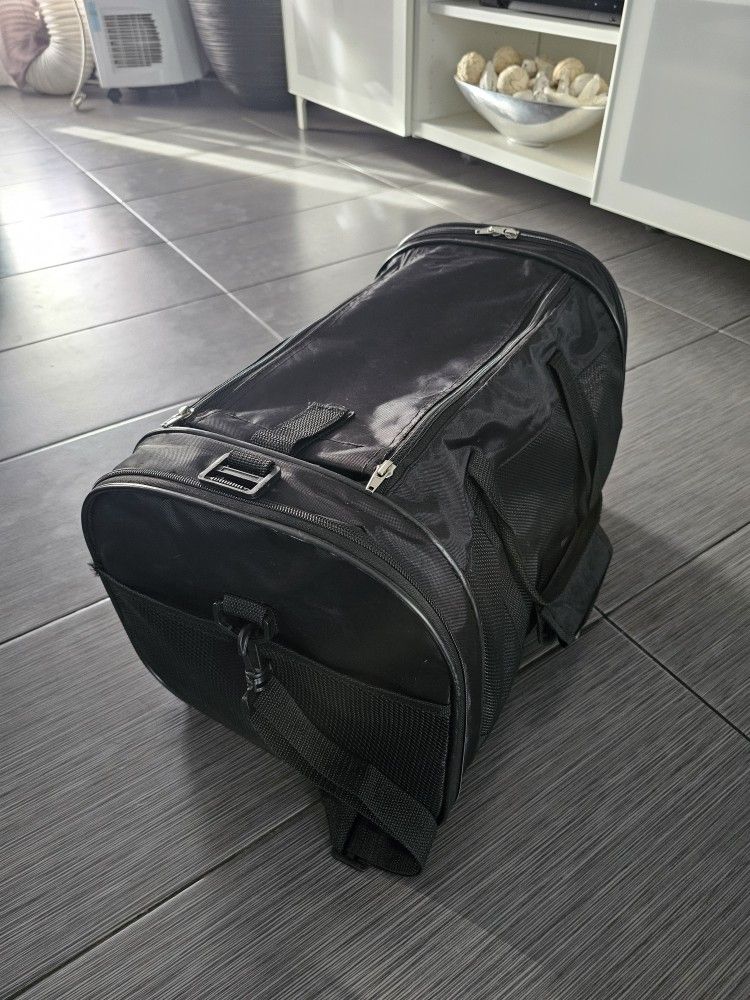 PET CARRIER 