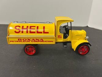 Shell Roxana Petroleum 1925 Kenworth Die-Cast Tanker Truck