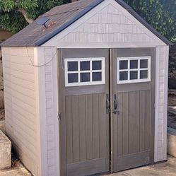 Rubbermaid Shed  7 by 7 