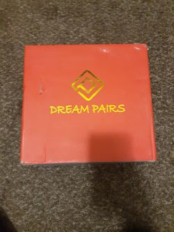 DREAM PAIRS SHOES