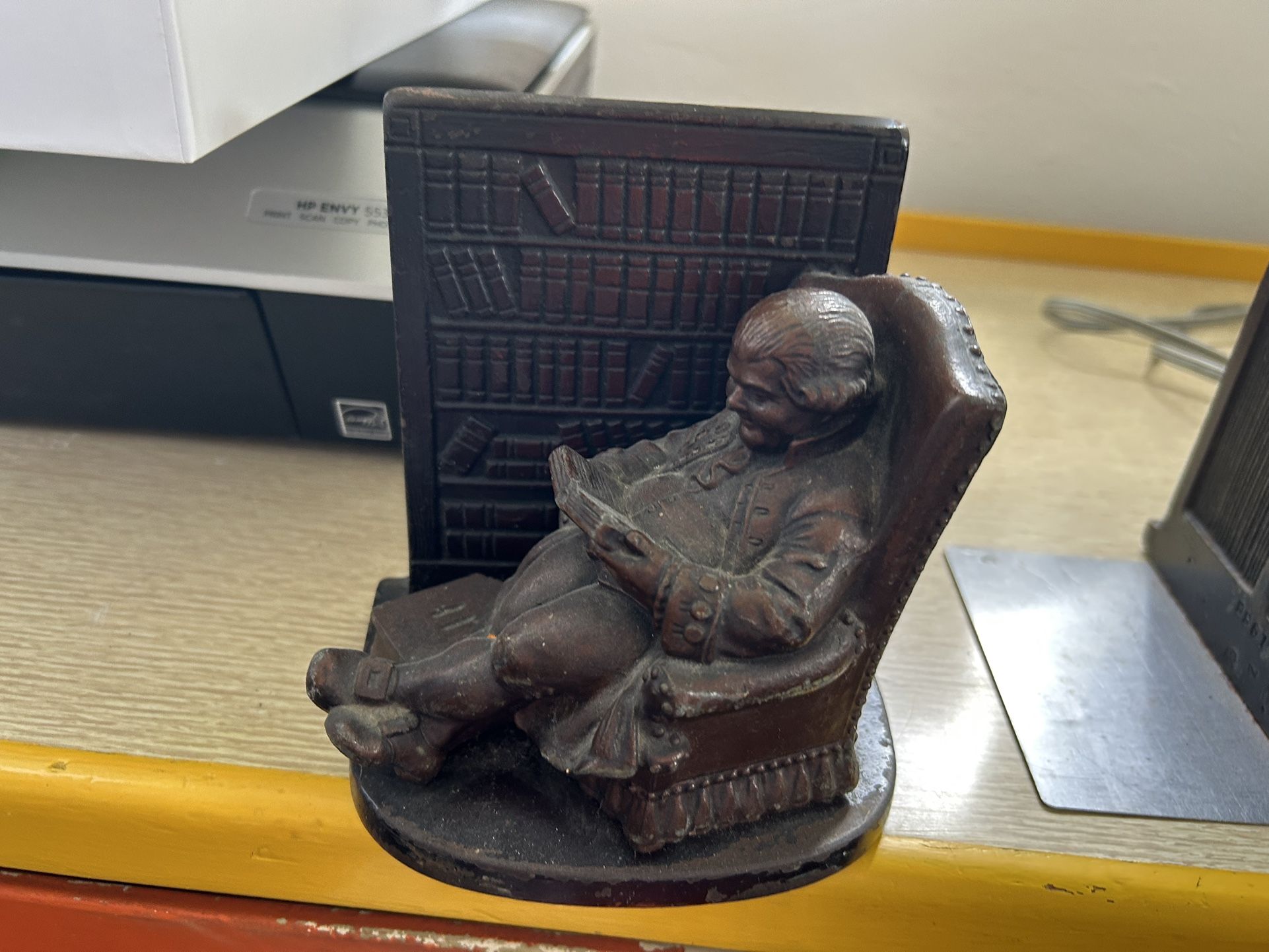 Antique Bronze Colonial Bookends Set Father Knickerbocker Reading