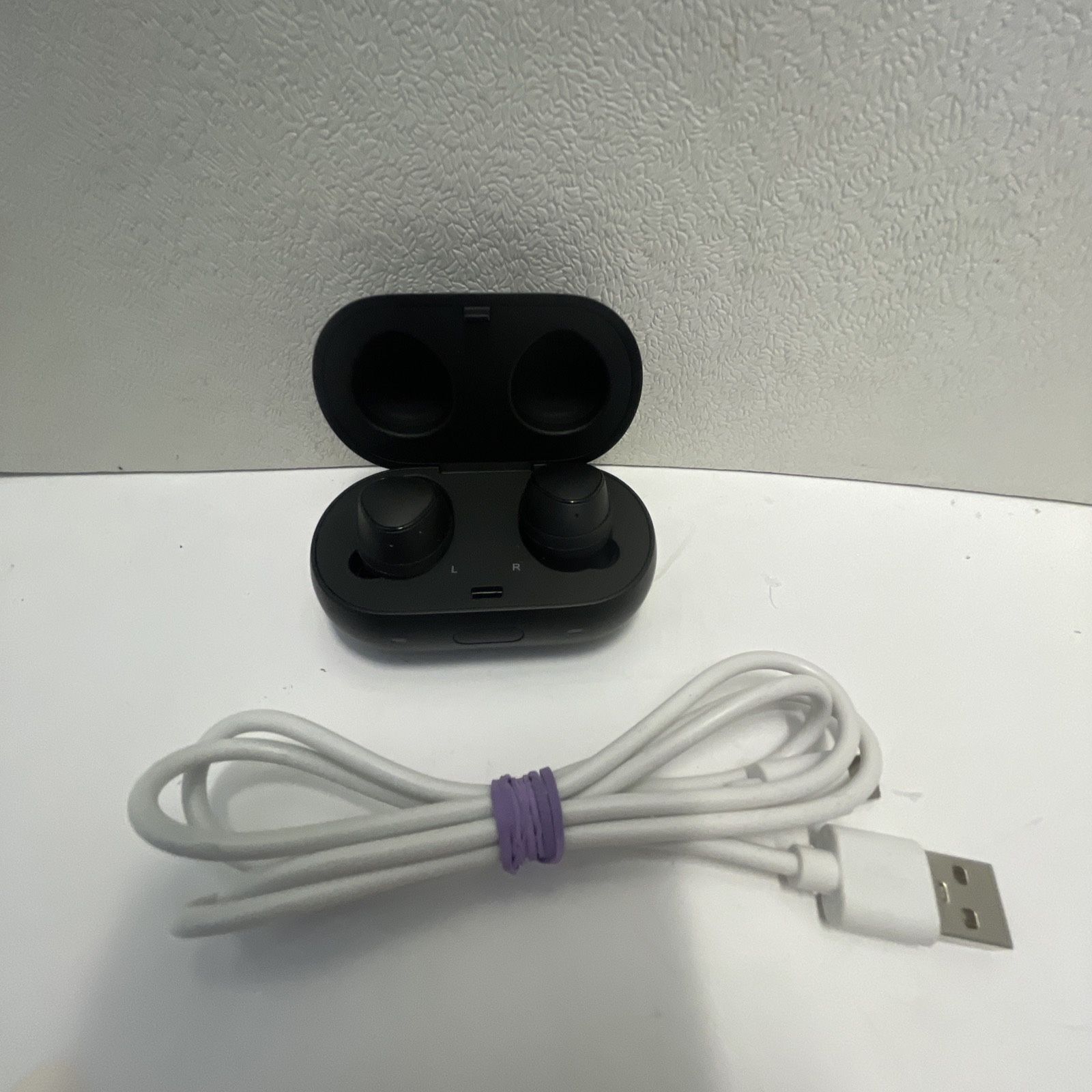 Samsung Gear Icon X 2018 SM-R140 Wireless Bluetooth Ear Buds W/ CORD - BLACK
