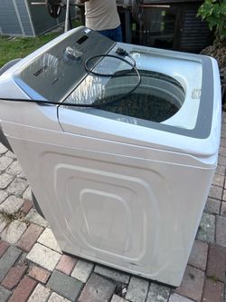 White Samsung washing machine
