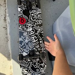 HiBoy Skateboard – Doodle Graphic