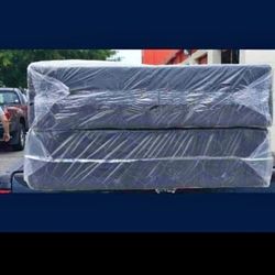 King size new 2 box spring can de