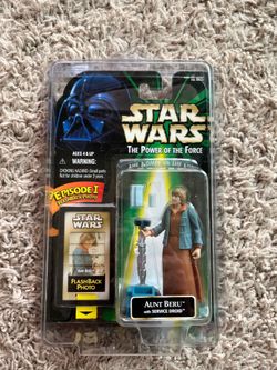Star Wars Power of the Force Aunt Beru action figure